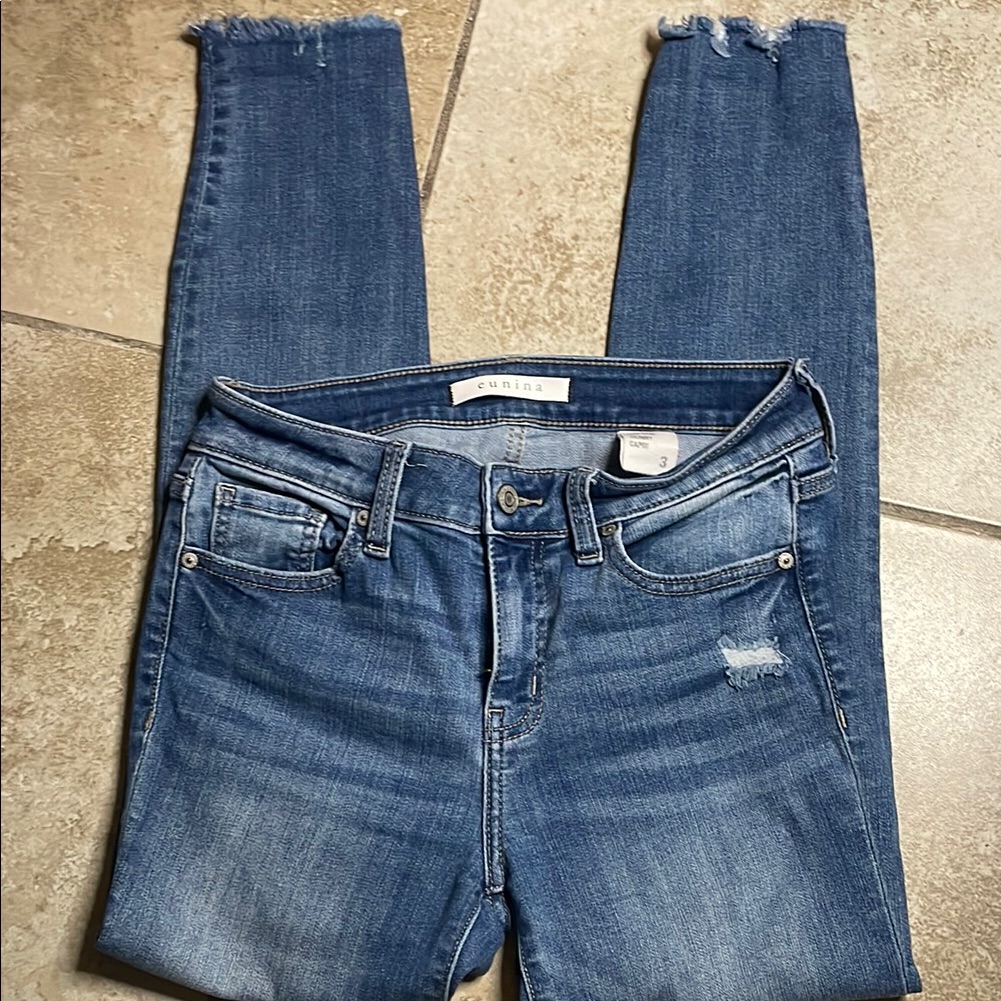 Eunina Blue Cropped Ankle Jeans With Stretch